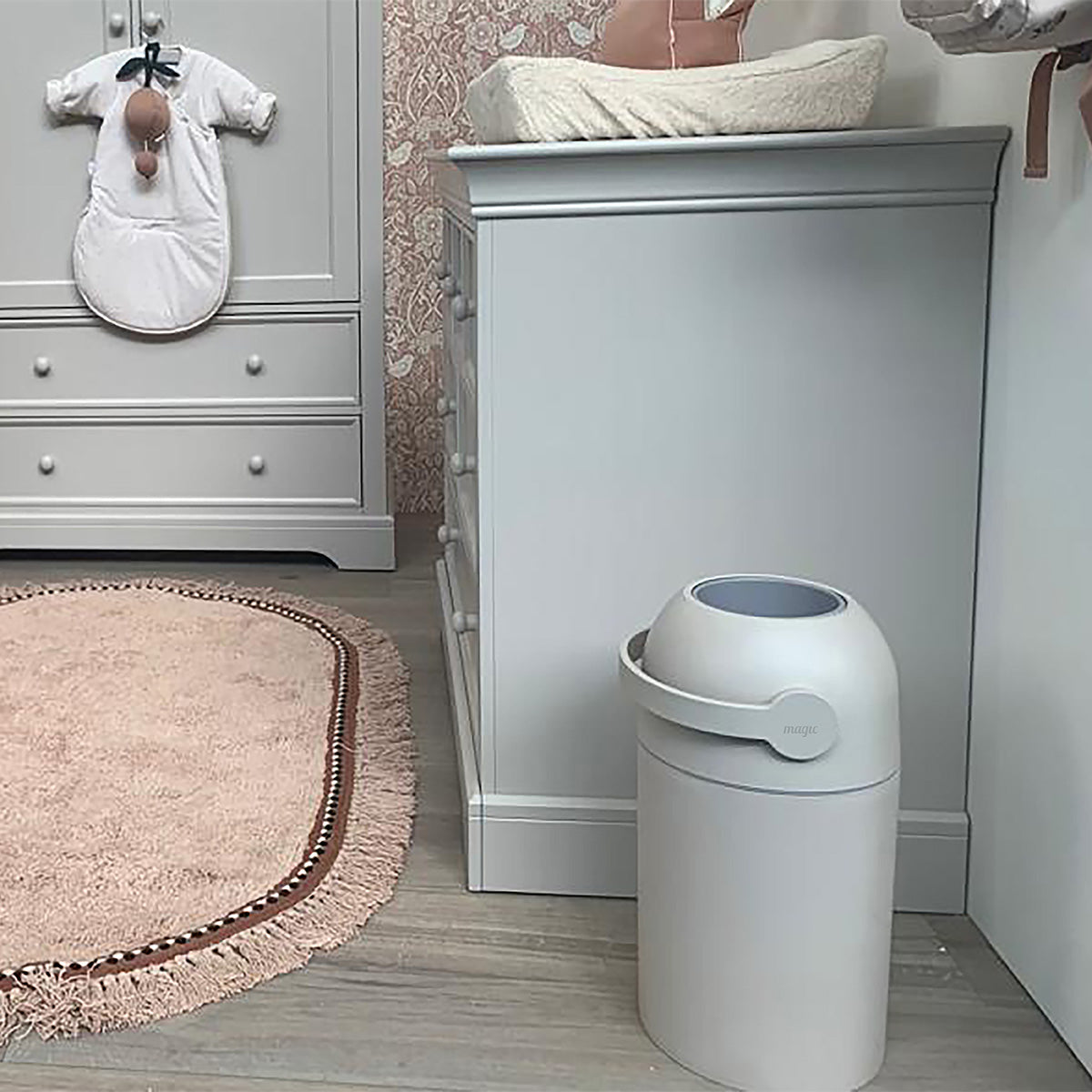 Majestic Nappy Bin - Concrete